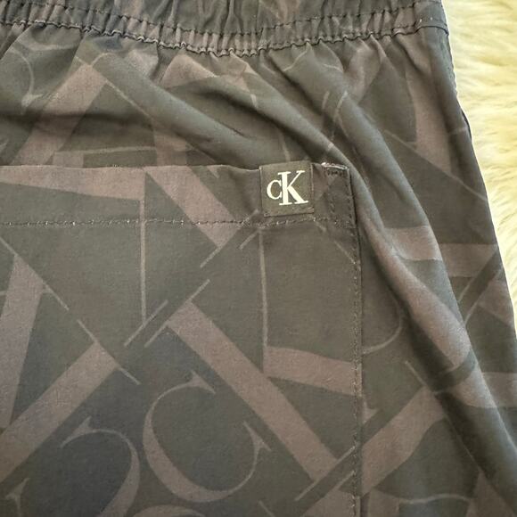 Calvin Klein Black Swim Shorts Allover Monogram Logo Large - Picture 4 of 13